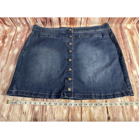 Wallflower Size 22W Blue Button Front Jean Denim Knee Length Skirt Stretch 41X19 - Picture 6 of 9